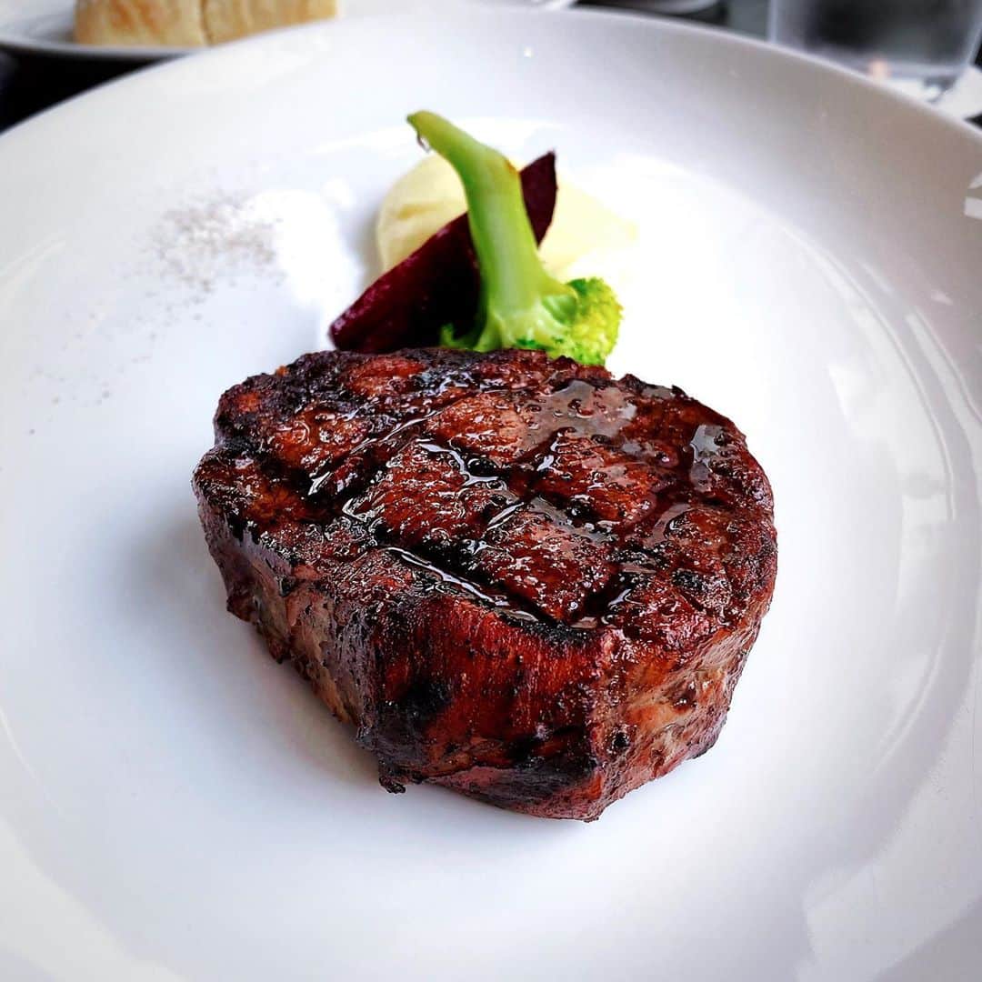 岸田メルのグルメインスタ