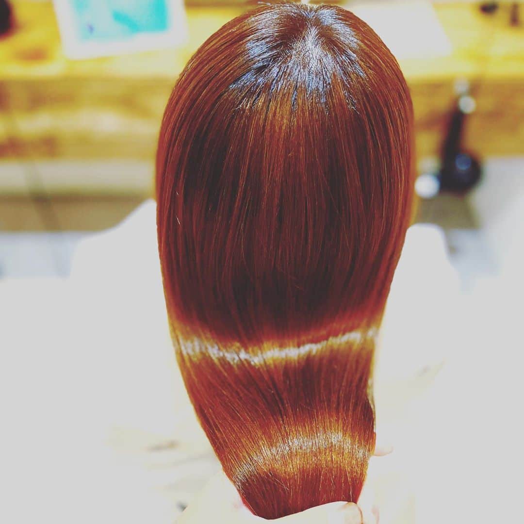 秋葉のぞみさんのインスタグラム写真 - (秋葉のぞみInstagram)「. . . カット、リタッチ、TOKIOトリートメント💓  髪のメンテナンスは大切です✨  お仕事で暗くしなきゃいけないかもだけど、ギリギリまでこの色楽しみます☺️💕✂︎ . . .  #tokioトリートメント  #トリートメント  #カラー #リタッチ #天使の輪 #美活 #美容好きな人と繋がりたい  . . #サロンモデル #サロモ  #関西サロンモデル #関西サロモ #撮影依頼募集中 #ミディアムヘア #デイリーヘア #美活　#美容day #関西美容室」10月9日 15時28分 - akiha_nozomi_official