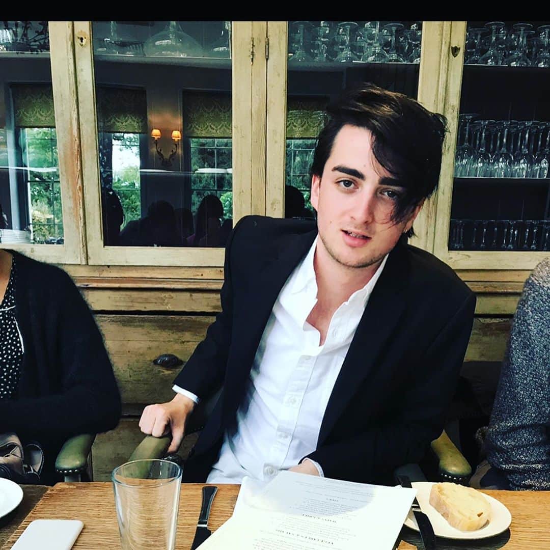 デイジー・ロウさんのインスタグラム写真 - (デイジー・ロウInstagram)「Happiest birthday to my enchanted, eccentric, eclectic & very exciting little brother @alfiegoffey you really do astound me every day with your creativity, your heart, your insight & your joy. There is no one in the world like you & I am so proud of the man you have grown up to become. Happiest birthday bro- I can’t wait to celebrate you ♥️ love you with all my heart and soul to infinity and beyond xoxox」10月9日 16時22分 - daisylowe