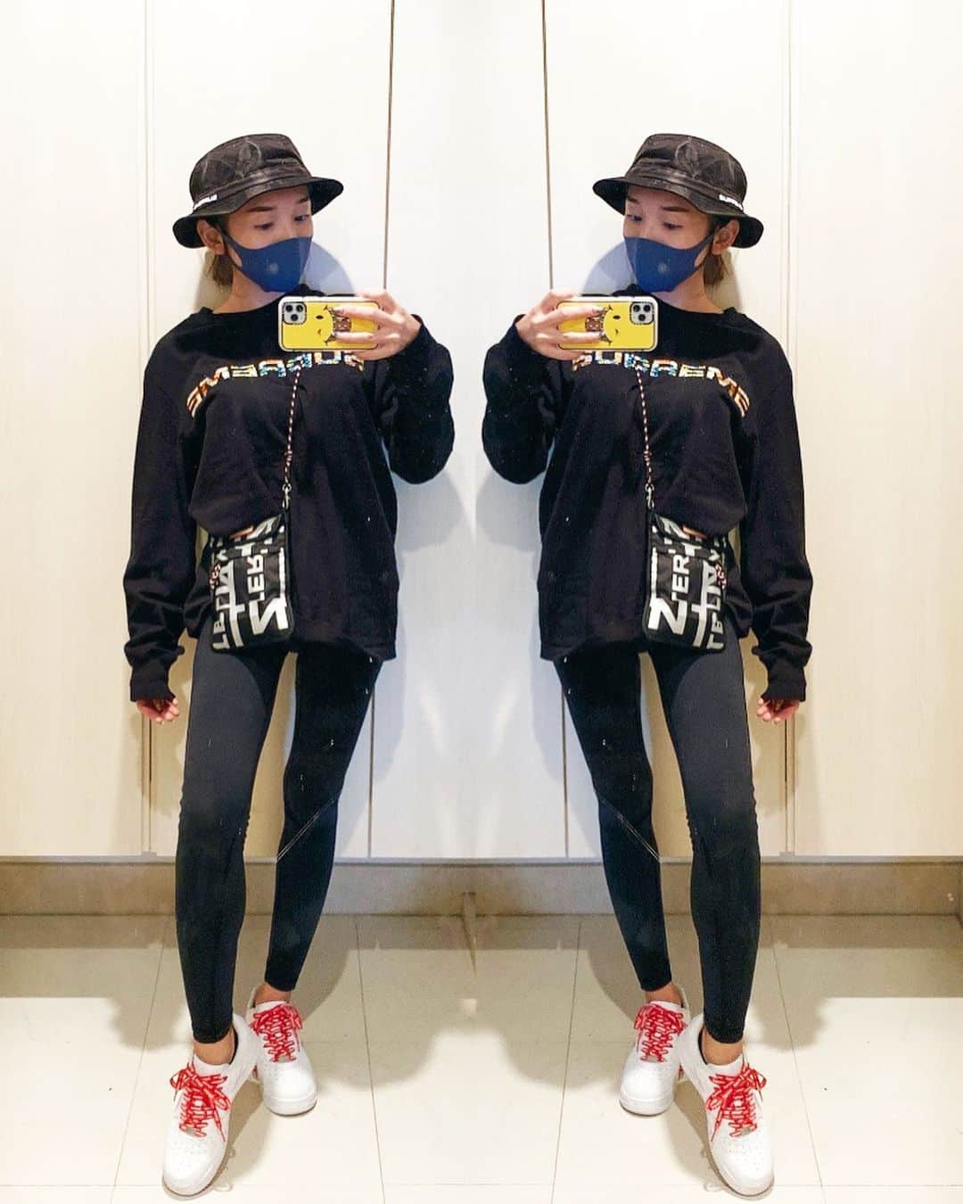のインスタグラム：「台風が接近中らしいので みんな気をつけて過ごしてね🌀  レギンスあったかい🥺   #鏡汚くない？😂 #色々タグ付け」