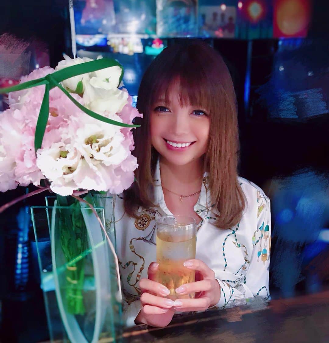 橘咲良のインスタグラム：「最近お気に入りのSOUL BAR🎵 #soulmusic #soulbar #60s #70s  #80s #90s #2020 #ソールバー」