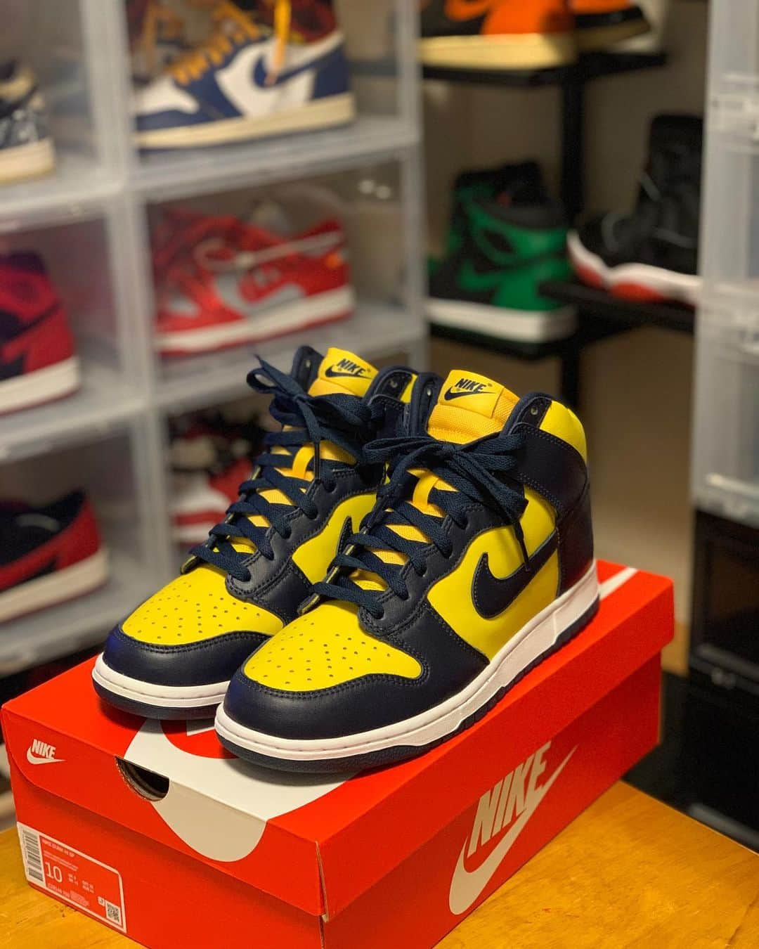 岩本煌史さんのインスタグラム写真 - (岩本煌史Instagram)「got new kicks!! NIKE DUNK HIGH SP MICHIGAN(2020)  #nike #ナイキ #dunk #ダンク #dunkhigh #ダンクハイ #michigan #ミシガン #michigandunk #ミシガンダンク #紺黄 #紺黄ダンク #snkrdunk #prowrestler #プロレスラー #prowrestling #プロレス #ajpw #全日本プロレス #三重県 #桑名市 #出身 #岩本煌史 #sneaker #スニーカー #スニーカー大好き #足元倶楽部 #キモ撮り#スニーカーヘッズ #イワモトヘッズ」10月9日 17時08分 - koji_iwamoto