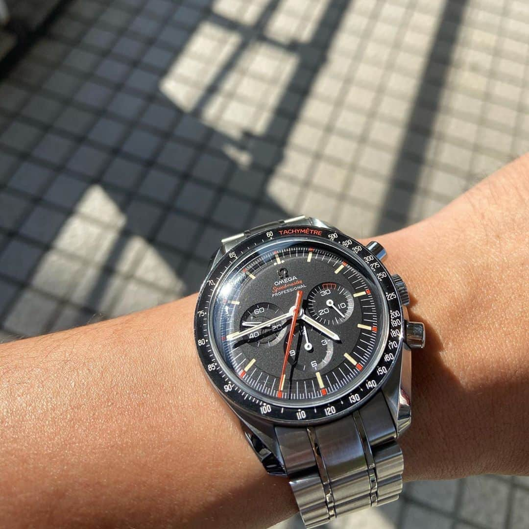 RCEOさんのインスタグラム写真 - (RCEOInstagram)「Still the best the values holds Well 😆 #正義必勝。#speedytuesday #moonwatchonly #watchfam #likeforlikes #speedmasterultraman #followforfollowback #watchaddict #watchesofinstagram #superlative #thewalloflume #walloflume #lumeshot #omega #ultraman #speedmaster#watchcollector」10月9日 17時09分 - rccr7