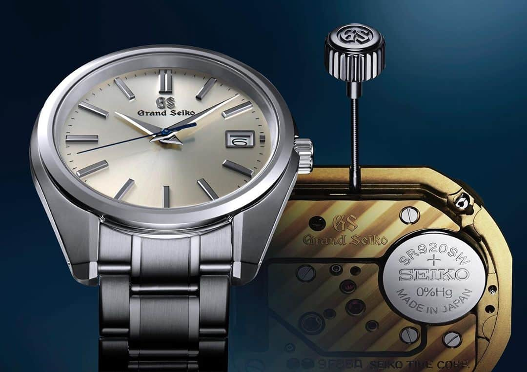 Grand Seikoさんのインスタグラム写真 - (Grand SeikoInstagram)「The quartz watch, re-defined by Caliber 9F. What makes a good quartz watch? It has of course to be accurate but precision is meaningless if the watch does not have the legibility to do it justice. The answer must lie in long hands whose sharp angles catch the light in the dark. No quartz watch, however, could power such heavy hands until Caliber 9F was created in 1993. Its Twin Pulse Control Motor moves broad and heavy hands. With accuracy of ±10 seconds per year and legibility to match, Caliber 9F redefines quartz watch technology.  #グランドセイコー #grandseiko #sbgp001 #gs #9f85 #watch #腕時計 #craftsmanship #madeinjapan #heritagecollection #thenatureoftime #watchfan」10月9日 17時58分 - grandseikoofficial