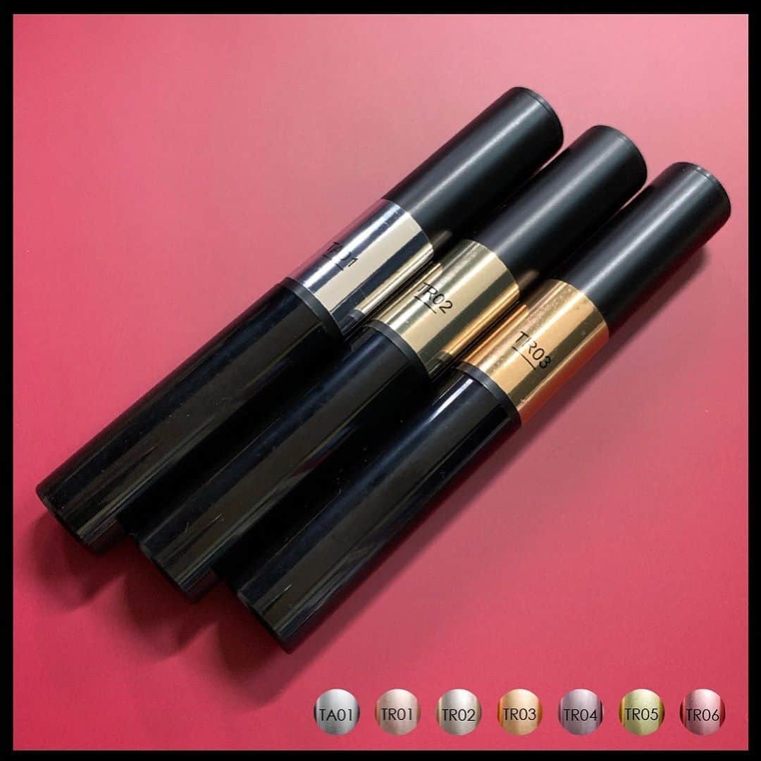 PREGELさんのインスタグラム写真 - (PREGELInstagram)「💓💓💓﻿ ﻿ \\🙊限定商品ℝ𝕖𝕝𝕖𝕒𝕤𝕖✨🎉//﻿ ﻿ 最近人気なあの😍✨﻿ ペンタイプミラーパウダー✏️🎉﻿ ﻿ 「エアクッションマジックミラーペン」﻿ 全7色です🎀﻿ ﻿ 本体部分にスポンジがついており、﻿ キャップ部分に、プレストされた﻿ ミラーパウダーがついています😊☀️﻿ ﻿ ﻿ プレストタイプは粉が舞わないので、﻿ 粉が舞うのが苦手だった方にも﻿ ストレス無く使用して頂けます🙏🙌﻿ 粉タイプと比べると、﻿ 少ししっとりしたようなツヤ感に﻿ 仕上がります📣🍂🍁﻿ ﻿ 使用方法はいつものミラーパウダーと同じ👌﻿ キャンジェルなどのノンワイプジェルの上に﻿ 擦りつけてください😊💕﻿ ﻿ スポンジ部分の粉が無くなったら、﻿ 一度キャップを閉めることで﻿ また再びスポンジにパウダーがつきます🙌✨﻿ ﻿ 今回の販売は、本当に数量限定です😳‼️﻿ 本日15時過ぎから、﻿ プリモール・ジョイアートにて販売START❣️﻿ CP各店舗では、﻿ 本日より販売STARTしております🙏✨﻿ ﻿ 売り切れの場合は、﻿ 次回入荷が10月末～11月頭になります！﻿ 何卒ご了承をお願い致します🙇‍♀️﻿ ﻿ ﻿ 気になった商品はwebショップ&店舗へ💁‍♀﻿ ▼プリモール﻿ @nail_premall﻿ ▼ジョイアート﻿ @joyartofficial﻿ ▼プリクシー﻿ @prexyofficial ﻿ 各店でもご購入頂けます⭐️﻿ ▽キャンディポケット公式﻿ @candypocket_official﻿ ▽心斎橋店﻿ @candypocket.shinsaibashi﻿ ▽梅田店﻿ @candypocket_umeda﻿ ▽神戸三宮店﻿ @candypocket_kobe﻿ ▽五反田店﻿ @candypocketgotanda﻿ ▽園田店﻿ @candypocket.sonoda﻿ ▽町田店﻿ @candypocket_machida﻿ ▽柏店﻿ @candypocket_kashiwa﻿ ﻿ #プリアンファ #プリジェル #プリジェルミューズ #プリムドール #きまぐれキャット #ミューズ #トレンドネイル #デザインネイル #ジェルネイル #インスタライブ #ネイル #インスタネイル #美甲 #gelnails #artnail #designnail #ネイルアート #アート #セルフネイル #フェイスシールド#フェイスシールド販売店#フェイスシールド販売中 #ミラーパウダー #ミラーネイル #プレストタイプ #新発売」10月9日 17時59分 - pregelofficial