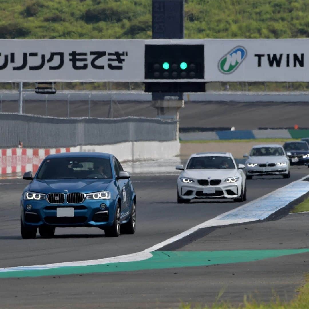BMW Japanさんのインスタグラム写真 - (BMW JapanInstagram)「ニューBMW M5などBMW Mモデルを試乗できる特別なプログラムにご招待。  【BMWワンメイク・ドライビング・レッスン2020 Winter】 開催日：2020年12月2日(水)  国際レーシングコースを有する富士スピードウェイの施設をフル活用して、モータースポーツの遺伝子を持つBMW Mモデルの駆けぬける歓びをご体感いただけるスペシャルプログラムをご用意いたしました。 抽選で25名様をご招待いたします。  応募期限は11月1日(日)まで。  @bmwjapan アカウントトップのURLをタップして、公式サイトよりぜひご応募ください。  #M #BMWM #ワンメイクドライビングレッスン #BMW #BMWJapan #駆けぬける歓び」10月9日 18時00分 - bmwjapan