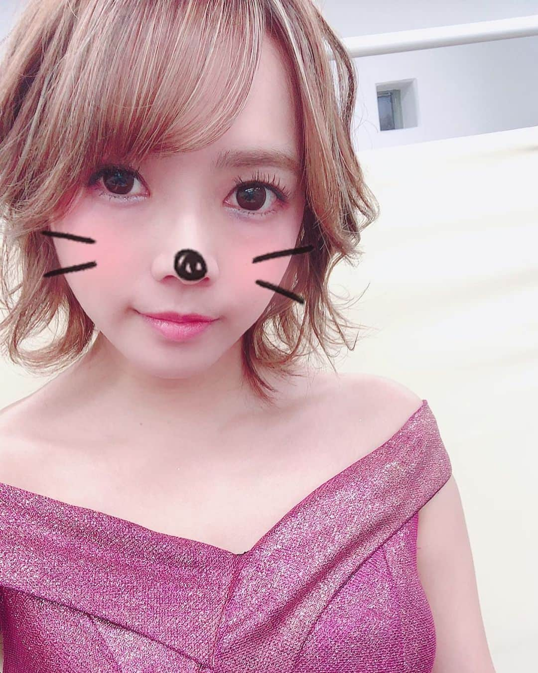 山脇千文美のインスタグラム：「今年は謙虚キャラやめました(´・ω・) #てんぱいクイーン #収録 #行ってきたよ #みんなで写真撮るの忘れた #辛うじて #1枚 #自撮りしてた #早々と着替えてしまった #笑 #放送を #お楽しみに」