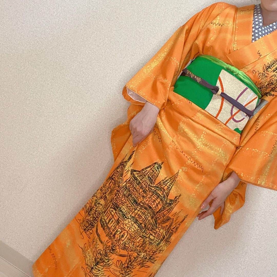 関口愛美さんのインスタグラム写真 - (関口愛美Instagram)「珍しい柄の着物👘🏰  #kimono #着物 #着物コーディネート #着物女子 #キモノ #アンティーク着物 #戻橋 #きもの #着物コーデ #着物好き #着物美人 #きものコーディネート」10月9日 18時21分 - sekiguchiaimi