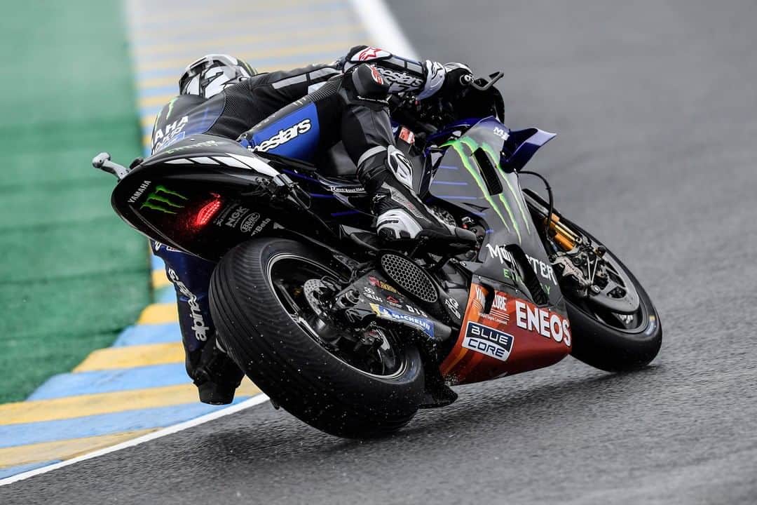 YamahaMotoGPさんのインスタグラム写真 - (YamahaMotoGPInstagram)「💬 @maverick12official, #FrenchGP FP1 Result - P6:  "This morning in the wet, the feeling was really good. Straight away, I was able to go fast and I'm in the top 6, which is really good in the wet, and I'm also close to the front guys. The track is very difficult, because the conditions are extremely cold and that makes it very easy to make a mistake. Anyway, the team did a good job, and we're going to try to repeat the work we did this morning in the afternoon. If it's dry, it will be very important that we take that opportunity to get inside the top 10 and Q2, because we don't know what will happen tomorrow."  #MonsterYamaha  #MotoGP」10月9日 19時39分 - yamahamotogp