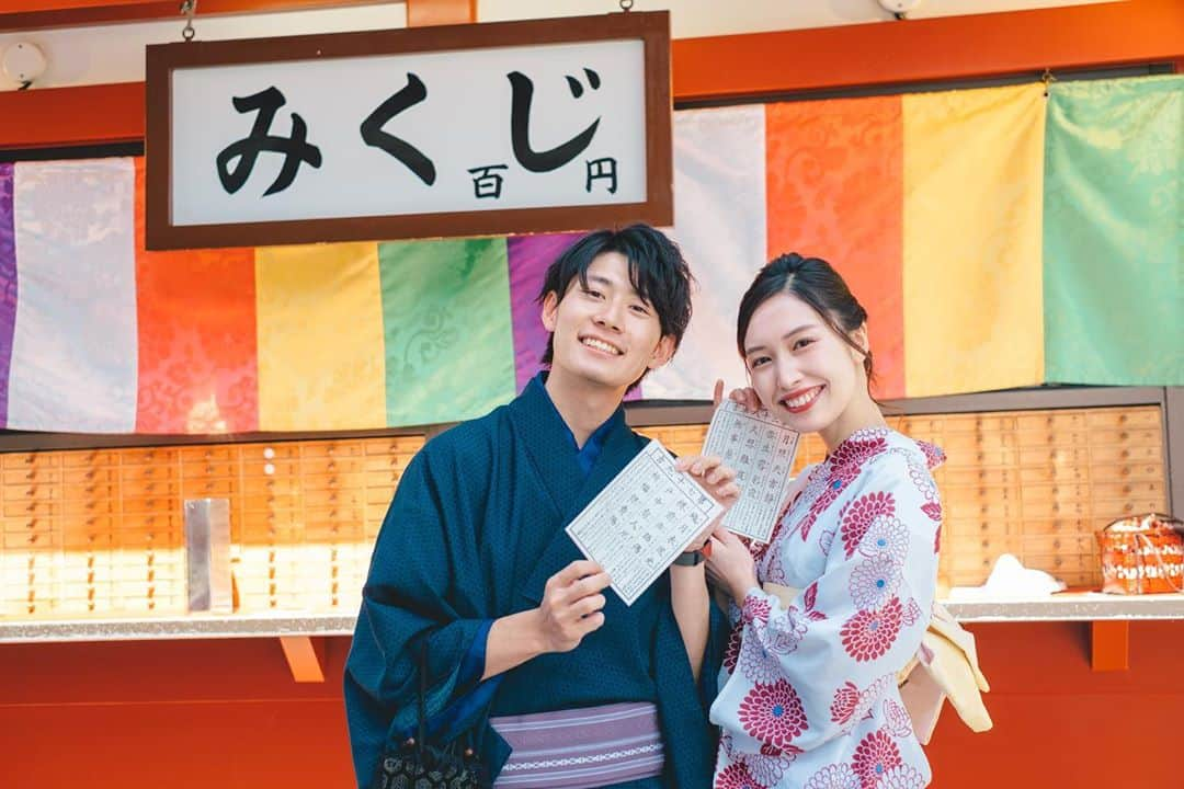 糸川菜央さんのインスタグラム写真 - (糸川菜央Instagram)「浴衣投稿ラストはペアの竜也くん（ @mr_gu20no4 ）と！  はじめましてだったけどビール好きという共通点があって話が盛り上がりました🍻笑  4番ペアの応援お願いします✊🏻🔥  #浅草 #浅草着物レンタル #梨花和服 #ミス学習院コンテスト2020 #ミス学習院 #学習院大学 #ミスコン #大学ミスコン #2020 #浴衣デート #japan #東京 #浅草寺 #浴衣 #和服 #おみくじ」10月9日 20時09分 - nao_itokawa