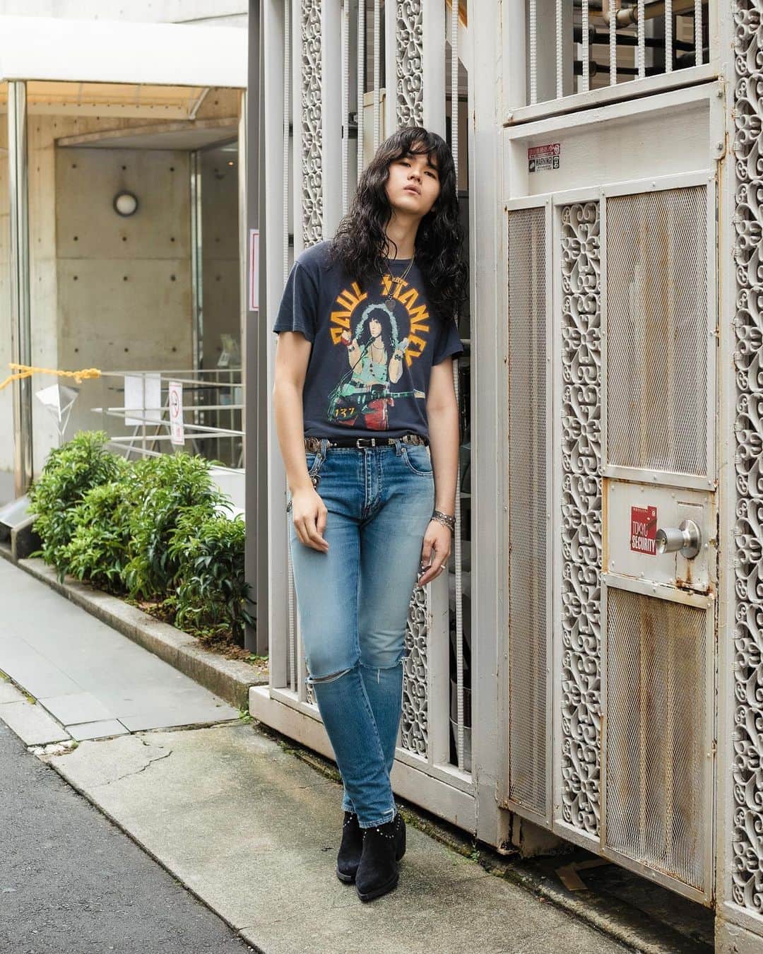 のインスタグラム：「【スナップ】 Name  原 泰輝 T-Shirt #used Pants #SAINTLAURENT Shoes #SAINTLAURENT Necklace #used Ring #LADMUSICIAN  Photo by @matsunagaitsuki」