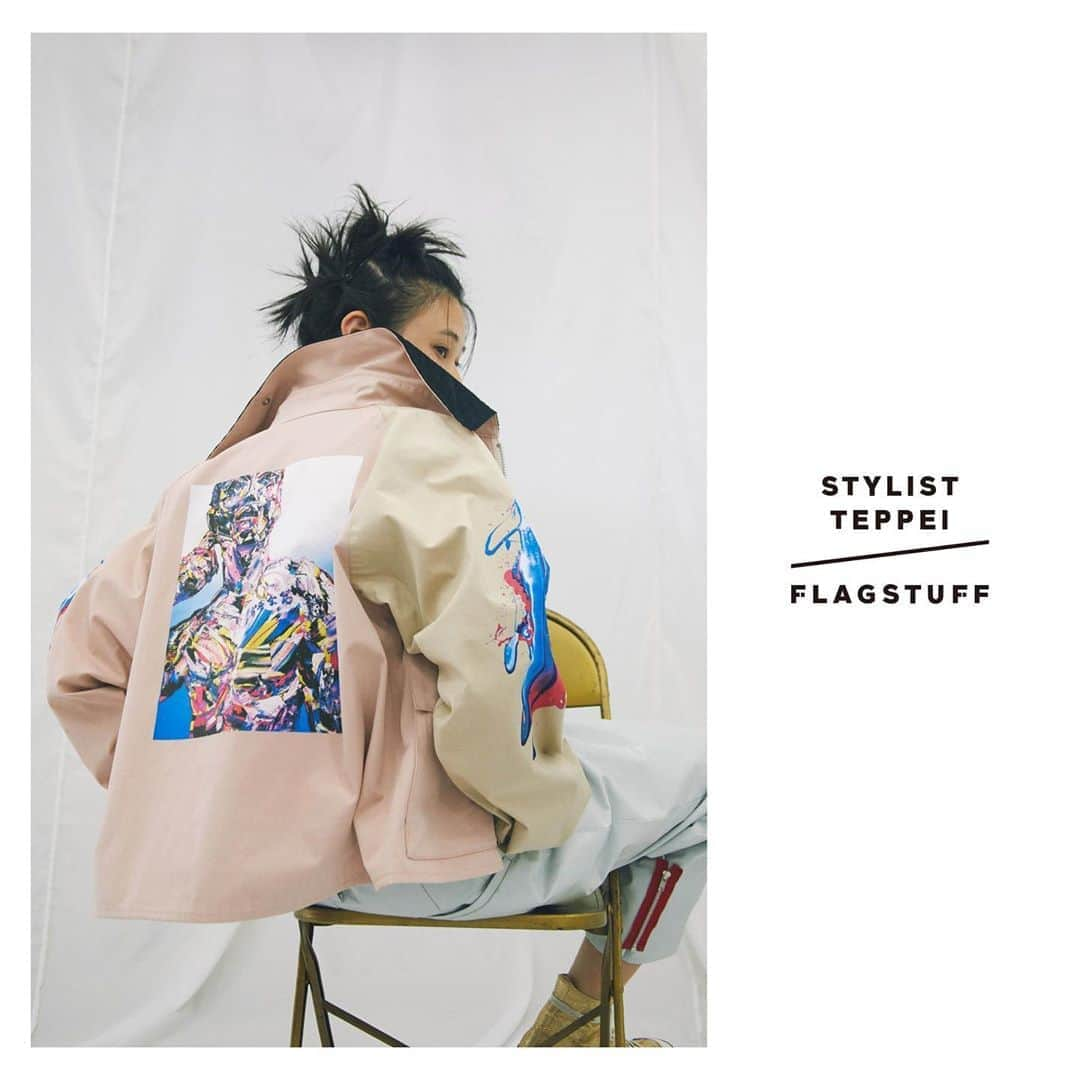 TEPPEIさんのインスタグラム写真 - (TEPPEIInstagram)「FLAGSTUFF×STYLIST TEPPEI /﻿ ﻿ この度、私スタイリストTEPPEIは長らく親交のある東京ブランド"FLAGSTUFF"とダブルネーム名義のピースを製作しました。﻿ ﻿ サラッとカリッと着て頂けるような、単純に僕達が今着たい服だけを作りました。﻿ ﻿ この内の数型は、ニューヨークを拠点にご活躍中の最高クールなアーティスト- @meguruyamaguchi 氏とのトリプルネームで製作したピースとなっております。﻿ ﻿ コロナで停滞している街の気運が少しでも元気になると良いなぁと、そんなことを三人で願いながら作品を創りました。﻿ ﻿ 来年2月の発売までまだ少しお時間ありますが、楽しみにお待ち下さい。﻿ ﻿ Release: Feb.2021﻿ More Info: @f_lagstuf_f @fourstore_tokyo」10月9日 20時57分 - stylist_teppei