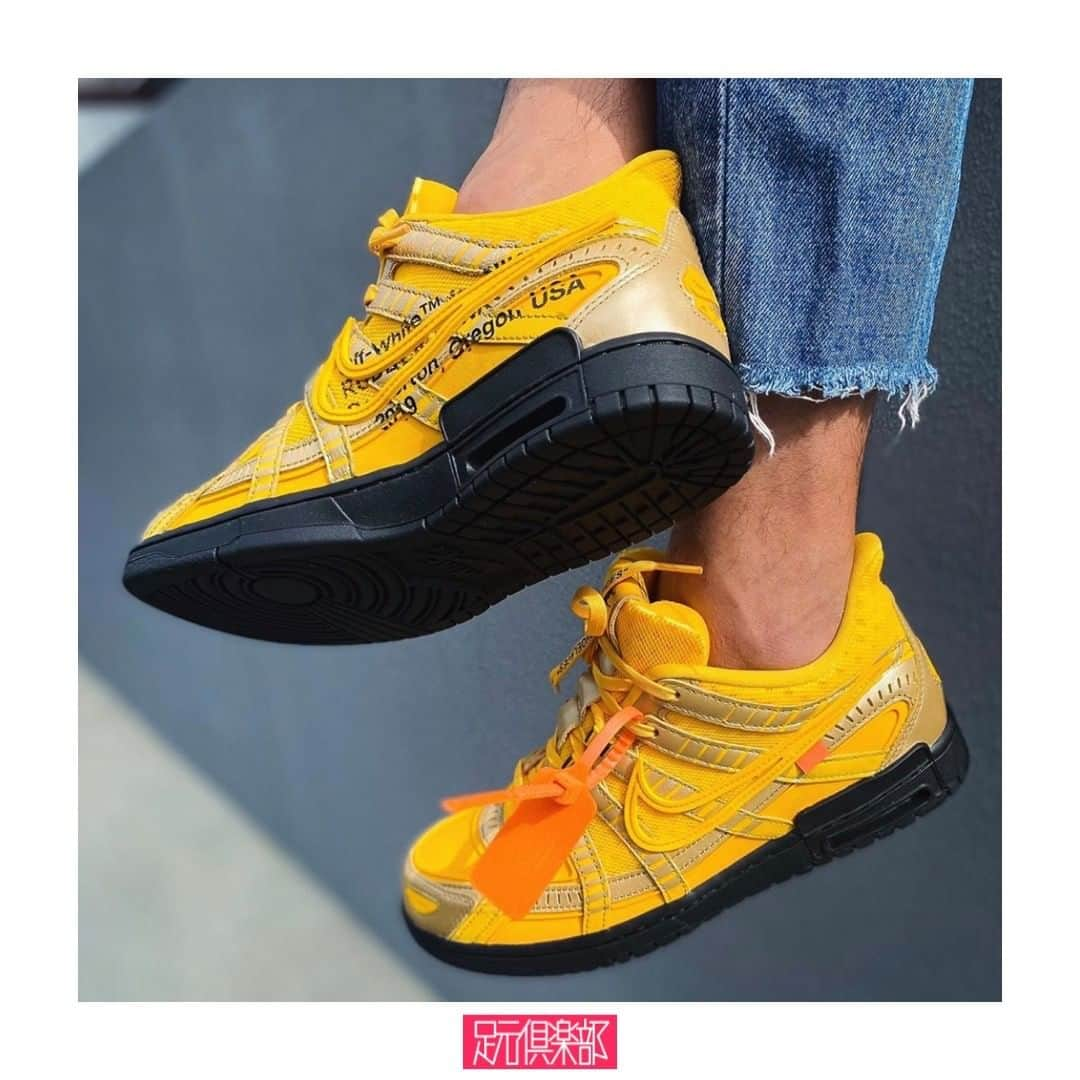 足元倶楽部 公式アカウントのインスタグラム：「. ブランド : NIKE (@nike ) × OFF WHITE (@off____white ) モデル名 : AIR RUBBER DUNK "UNIVERSITY GOLD/UNIVERSITY GOLD-BLACK" . (@da1xyz )さんの #足元倶楽部 . スニーカースナップは @ashimoto.club でポスト&チェック！ . #nike#offwhite#nikeoffwhite#snkrs#ナイキ#オフホワイト#スニーカーズ #足元クラブ #足元くら部#足元#あしもと倶楽部 #スニーカー #スニーカーコーデ #スニーカー同好会 #キックス #靴 #コーディネート#スナップ#ファッションスナップ #ストリートスナップ #お気に入りの一足 #今日の逸足#逸足 #운동화 #kicks#newkicks」