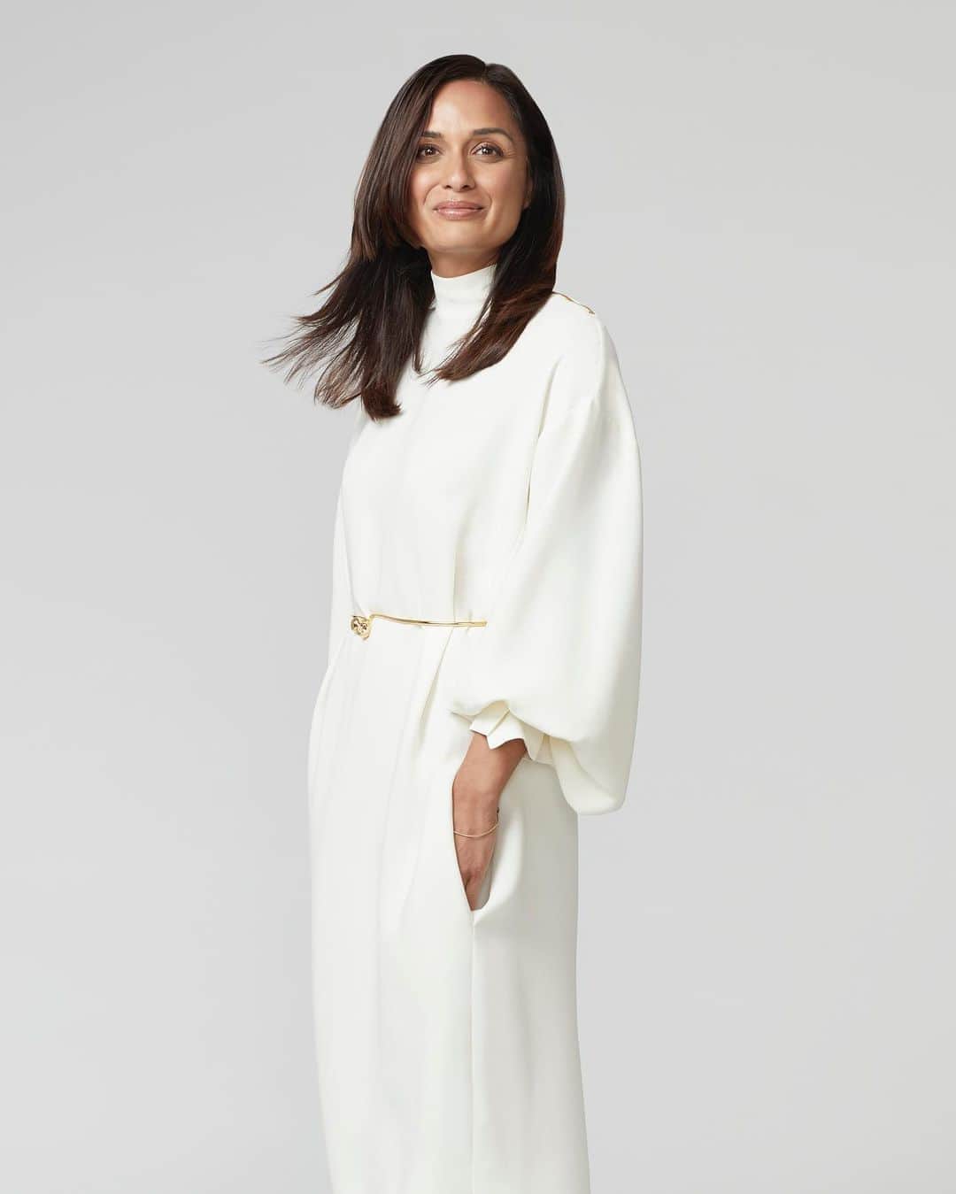 Saks Fifth Avenueのインスタグラム：「“There is an ease and simplicity to St. John's Fall collection that feels effortless and right for this space and time.” –Saks Fashion Director @roopal_patel on the new @stjohnknits season. #SaksStyle」