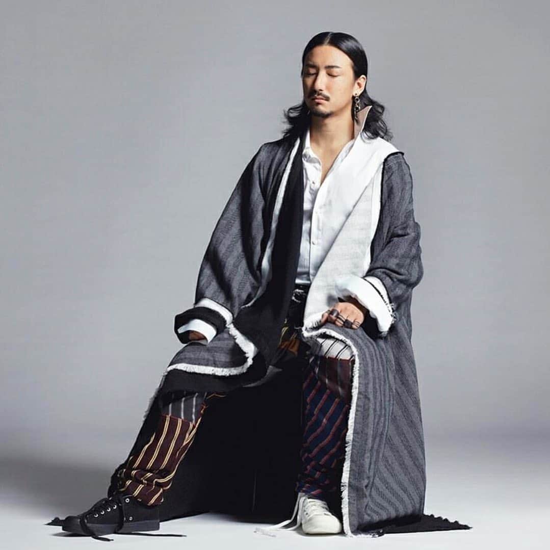 三木崇史さんのインスタグラム写真 - (三木崇史Instagram)「近々自分の一番好きな模造刀を竹光に改造しようかな 刀 模造刀 竹光  katana sword 改造 日本 サムライ 侍 samurai japan 芹沢鴨 愛用 幕末 新選組 京都 京  斬る 殺陣 世界 海外 world ...