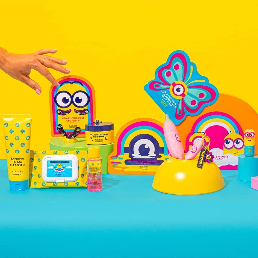 TONYMOLY USA Officialさんのインスタグラム写真 - (TONYMOLY USA OfficialInstagram)「*CLOSED GIVEAWAY ALERT! To celebrate the start of the weekend, 3 lucky winners will win our entire @Minions x TONYMOLY Collection valued at $200+!✨ -  To Enter: 💛 Like this post⠀ 💛 Follow @tonymoly.us_offical  💛 Tag a friend 💛 Post this pic on your IG stories for an additional entry - Giveaway ends on 10/12/20 2:59 AM EST. Open to US residents only. Good luck!! #xoxoTM #MinionsxTONYMOLY #TONYMOLYnMe」10月9日 22時53分 - tonymoly.us_official