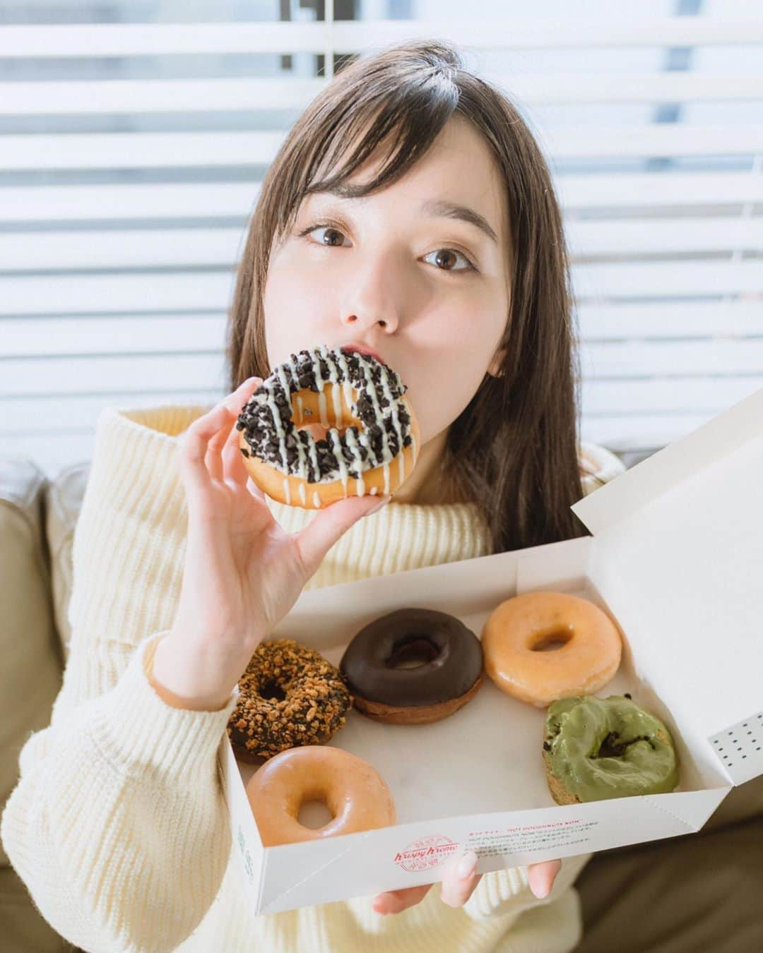 林花音さんのインスタグラム写真 - (林花音Instagram)「🍩🍩🍩🍩🍩 ・ ・ ・ ・ ・ ・ ・ ・ ・ #作品撮り #被写体」10月9日 23時09分 - _0403_h