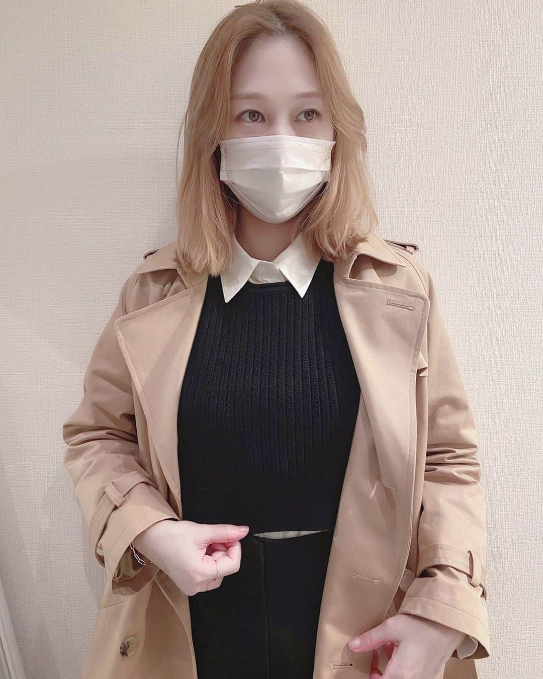佃加菜のインスタグラム：「トレンチは暑かった😵 シンプルでシックなものが気分🥰♡ . #apc #apcparis」