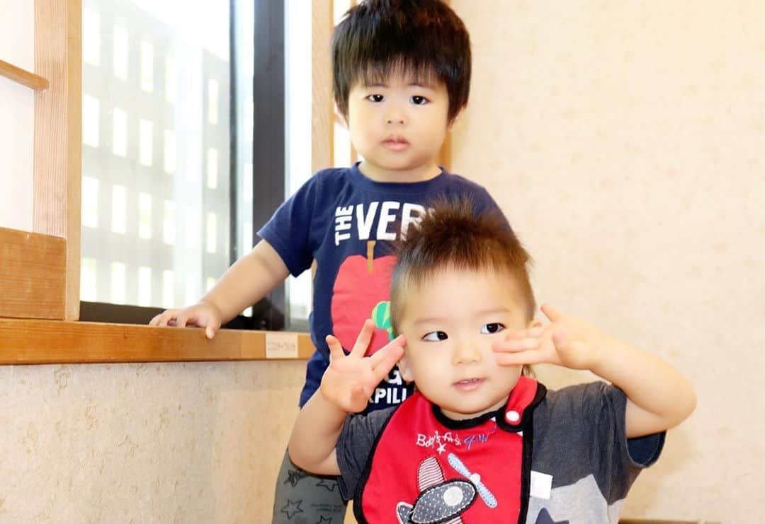 Momoeのインスタグラム：「#happy #家事 #育児 #family #家族 #boy #smile #男の子 #息子 #code #love #lucky #kids #子供 #thankyou #宝物 #ベビー #fashion #follow #心 #縁 #パパ #ママ #家族写真 #男の子ママ #赤ちゃん」