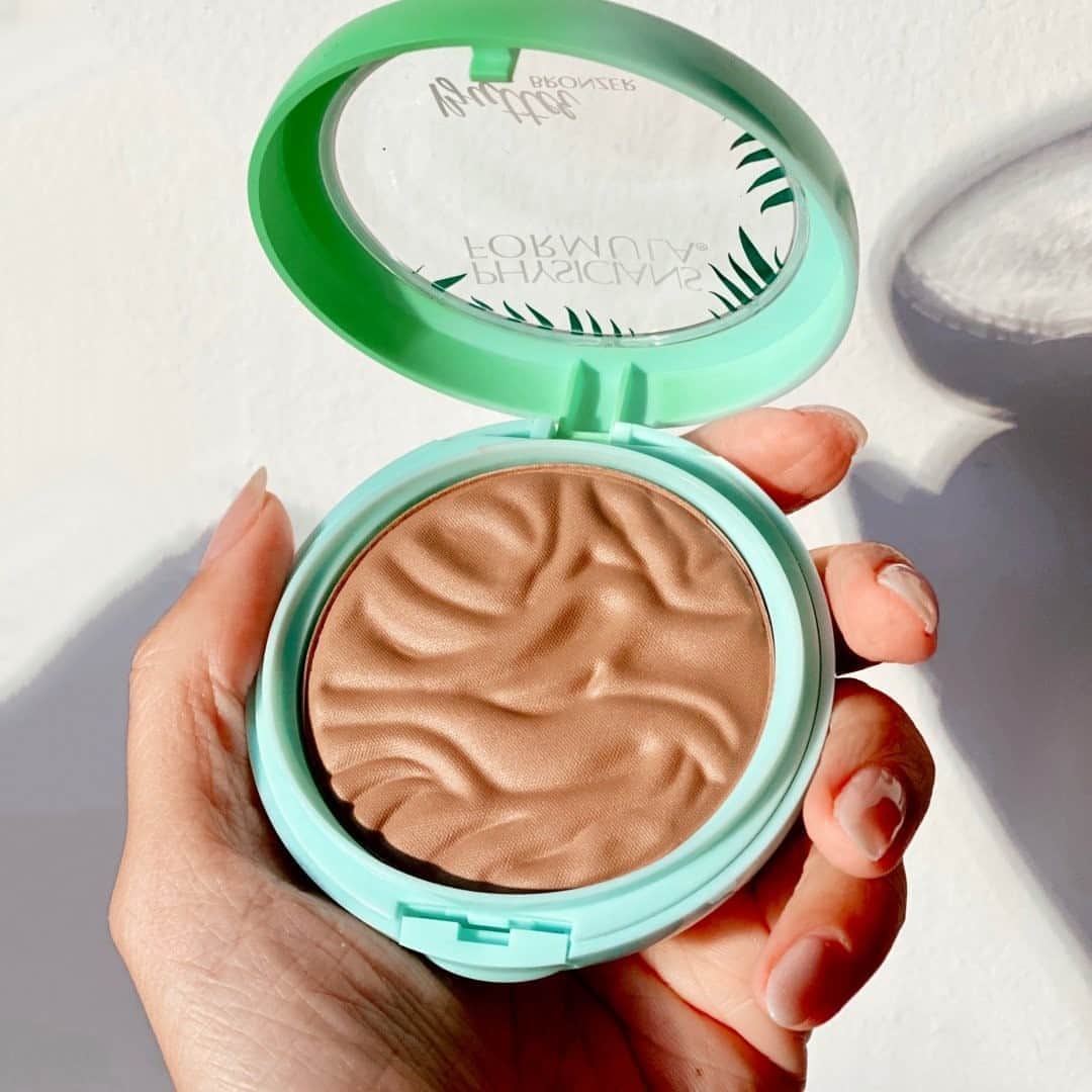 Target Styleさんのインスタグラム写真 - (Target StyleInstagram)「Our favorite for that golden hour glow.✨ Today 10/9 only, @physiciansformula Butter Bronzer is 50% off for 14 Days of Beauty Deals!」10月9日 23時34分 - targetstyle