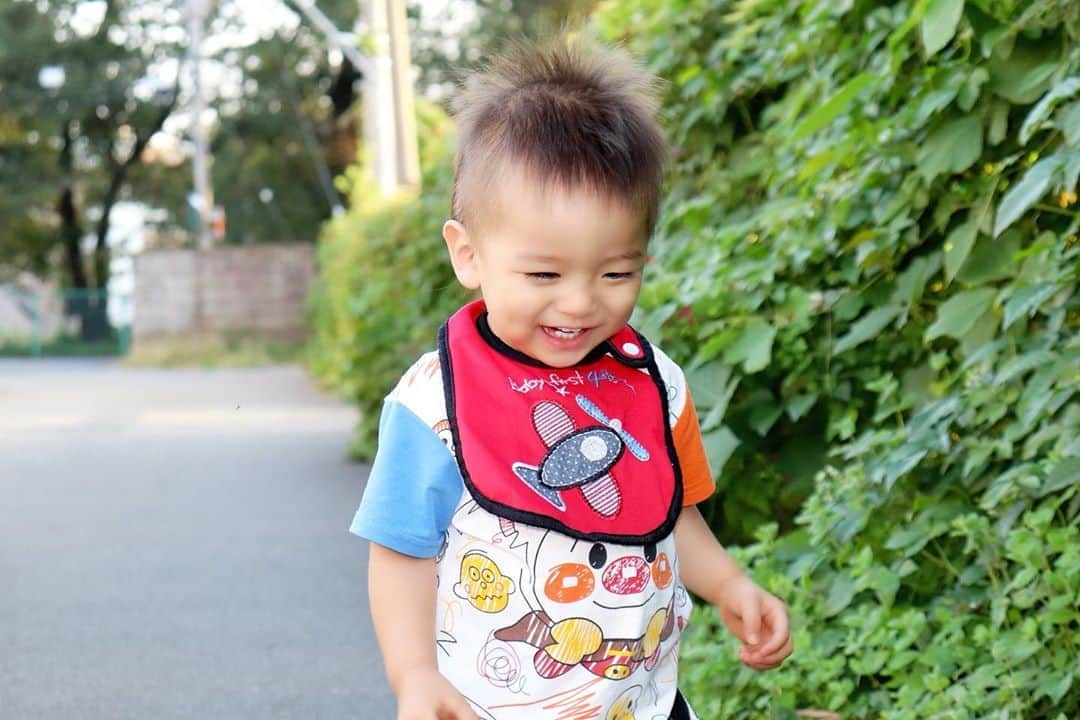 Momoeのインスタグラム：「#happy #家事 #育児 #family #家族 #boy #smile #男の子 #息子 #code #love #lucky #kids #子供 #thankyou #宝物 #ベビー #fashion #follow #心 #縁 #パパ #ママ #家族写真 #男の子ママ #赤ちゃん」
