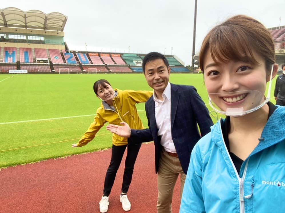 鳥越佳那さんのインスタグラム写真 - (鳥越佳那Instagram)「代表戦の次は...⚽️ 子どもたちの熱い戦いに注目です😊🔥  6歳以下の子どもたちがプレーする 『チャイルドサッカー大会』で、 2人のちびっこキッカーに密着してきました🏃‍♂️💨  そして！ 清水エスパルスの #立田悠悟 選手 #西澤健太 選手 からスペシャルミッションも⚽️！  子どもたちは ミッションをクリアして 本番で目標達成できたのでしょうか☺️✨  ⚽️ 【IAIPresents チャイルドサッカー 未来ストライカー】 ⚽️  10日(土) 午前10:30〜放送予定です！  最後まで元気にボールを追いかける子どもたちに パワーをもらえましたよ〜(*´-`) ぜひご覧ください😊  写真は とってもレアな🙊 #伊藤久朗アナ (番組P) #澤井アナ ✨  #チャイルドサッカー #アイスタ #清水エスパルス  #ナレーション は #キートン山田 さん」10月9日 23時57分 - kana_torigoe