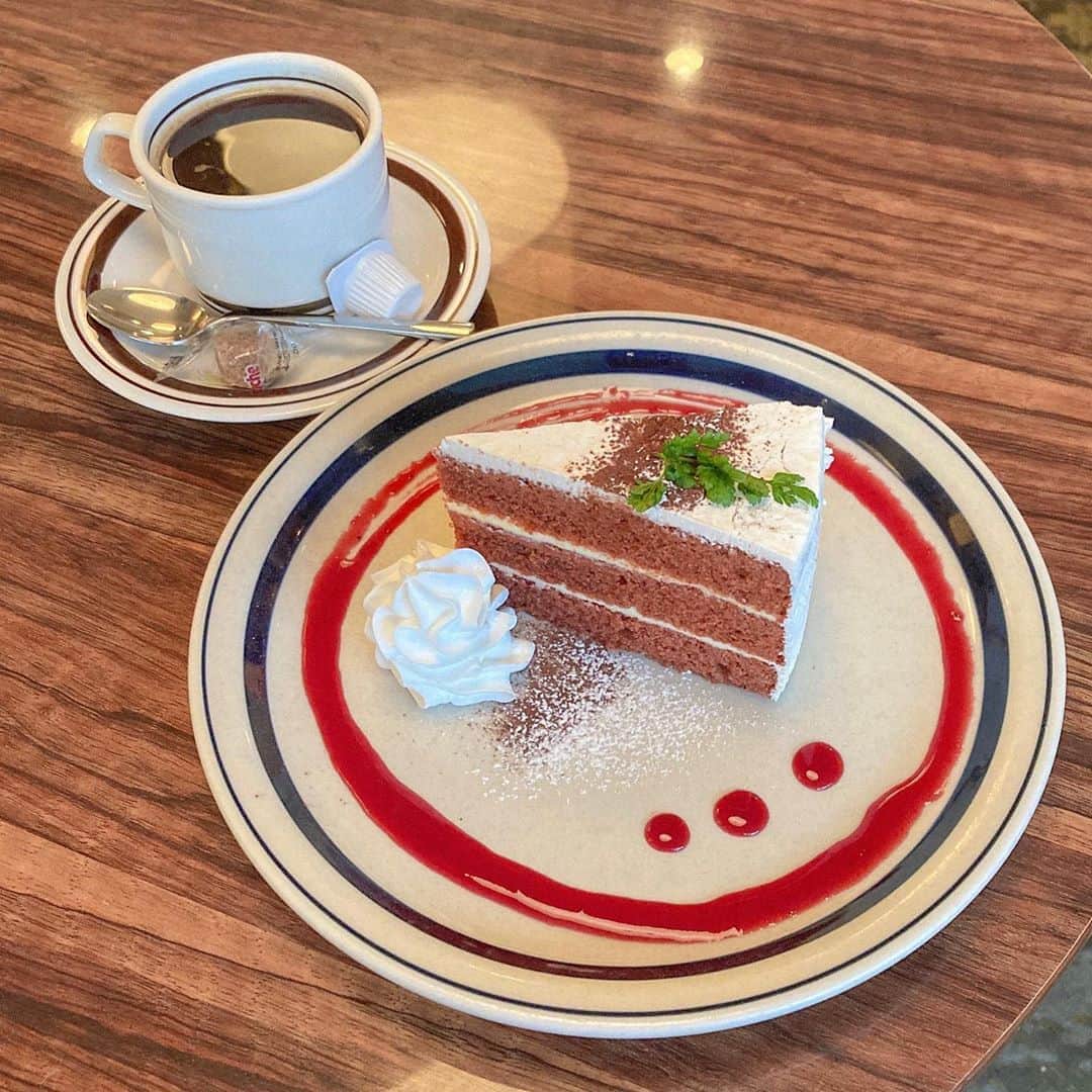 末原玲衣のグルメインスタ