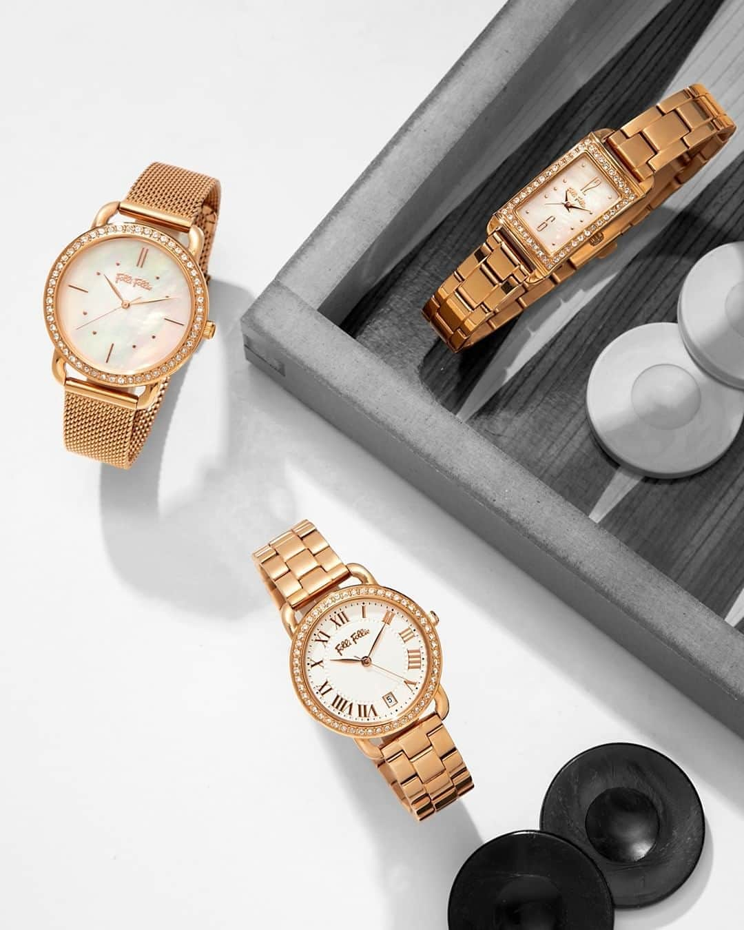 フォリフォリさんのインスタグラム写真 - (フォリフォリInstagram)「Time is precious. Make your next move in style.  #follifollie #newcollection #newseason #watches #watchesofinstagram #style #fashion #stilllife #photography #boardgames #backgammon」10月10日 0時45分 - follifollie