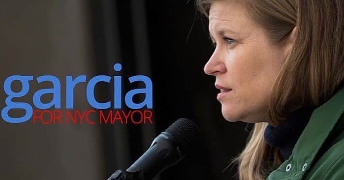 クラーク・グレッグのインスタグラム：「My  cousin Kathryn Garcia is from a family of NYers who have served the people of that city their whole lives and Kathryn is a shining example of that. She has spent her entire career in service to New York City through becoming Sanitation Commissioner, Lead Czar, Interim Chair of NYCHA, Chief Operating Officer at DEP and Food Czar during the COVID-19 pandemic.   She is running as a pragmatist with the ability to implement progressive policies. She is the only candidate who won’t have to learn on the job. She’s ready to get to work and we need that more than ever right now.   Please contribute if you can! I am. She’s the real deal. LINK IN BIO   Love you Kat!  #kgfornyc #boss」