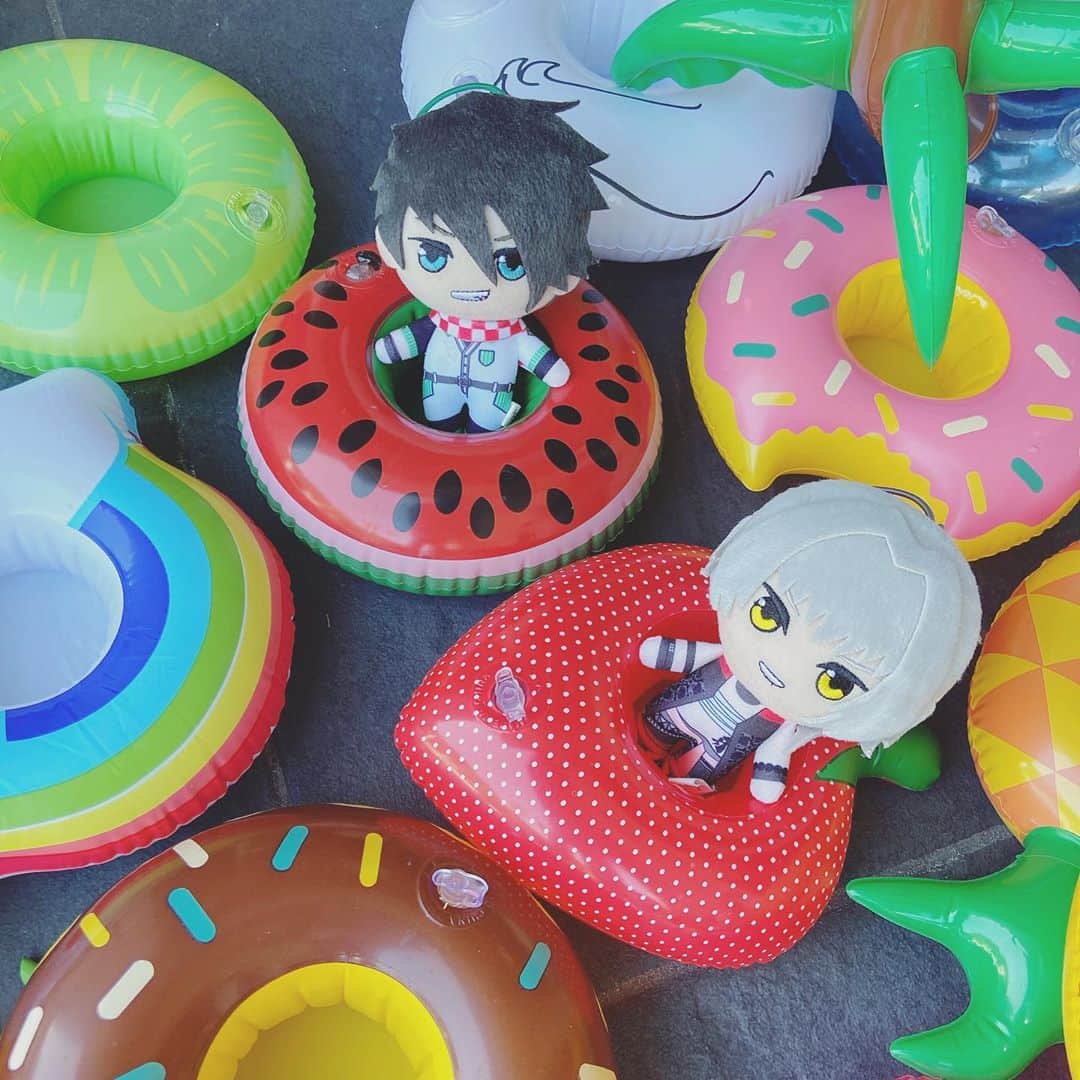根本凪のインスタグラム：「楽しいだねぇ  #ぬい撮り  #sidem」