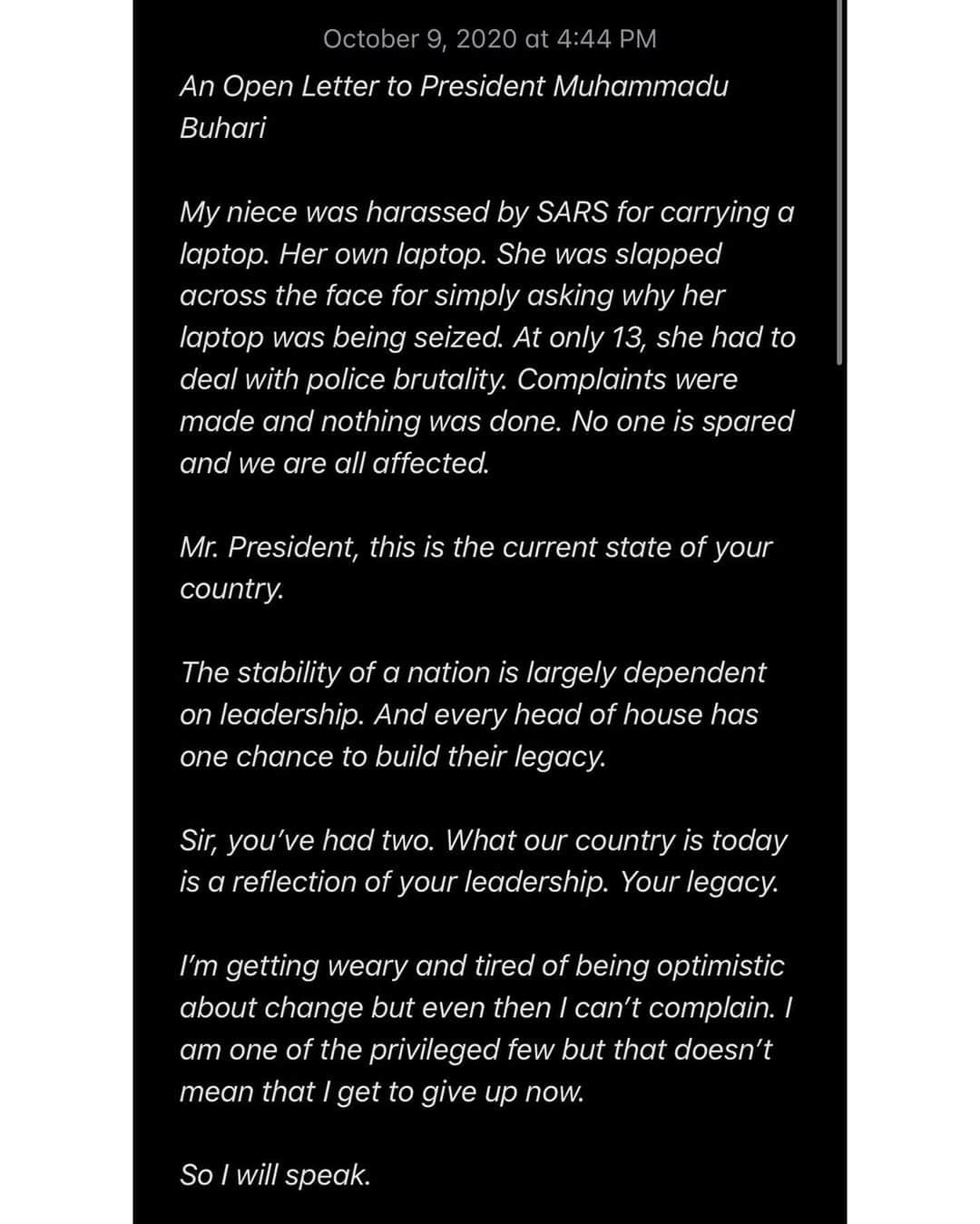 ジェネビーブ・ナジのインスタグラム：「Enough is enough.  We 🇳🇬are 🇳🇬better 🇳🇬than 🇳🇬this.📌  #endsars #endsarsbrutality」