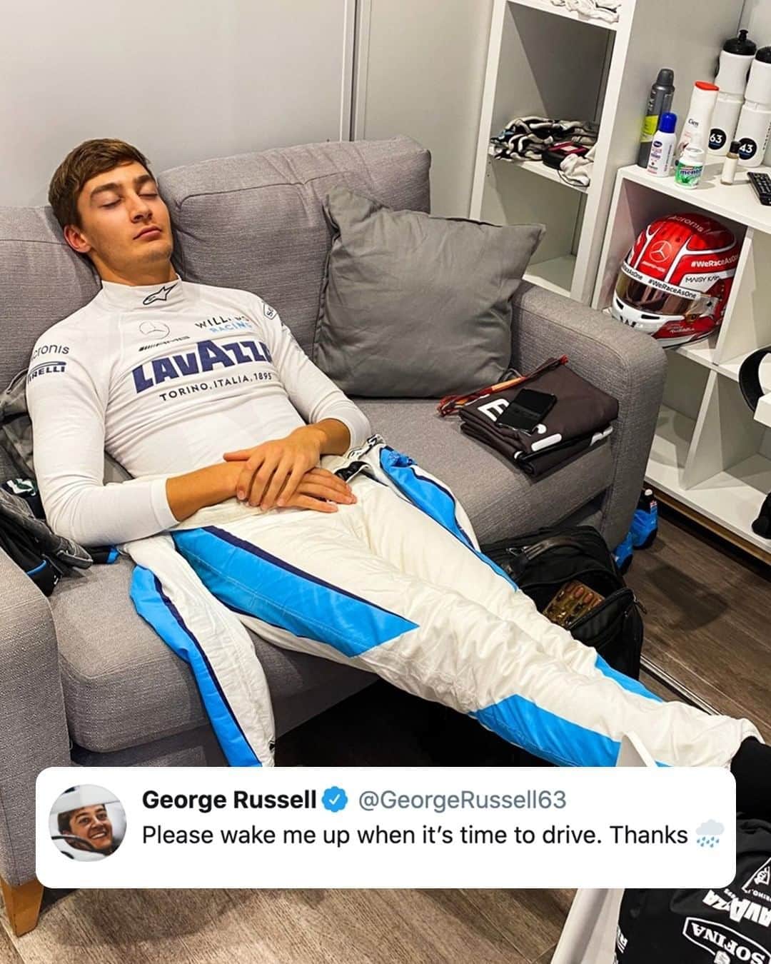 F1さんのインスタグラム写真 - (F1Instagram)「Mood.⁣ ⁣ With no action on Friday at the Nurburgring, the drivers got to reserve their energy to tackle Saturday and Sunday 😴⁣ ⁣ #F1 #Formula1 #EifelGP #Motorsport」10月10日 1時10分 - f1