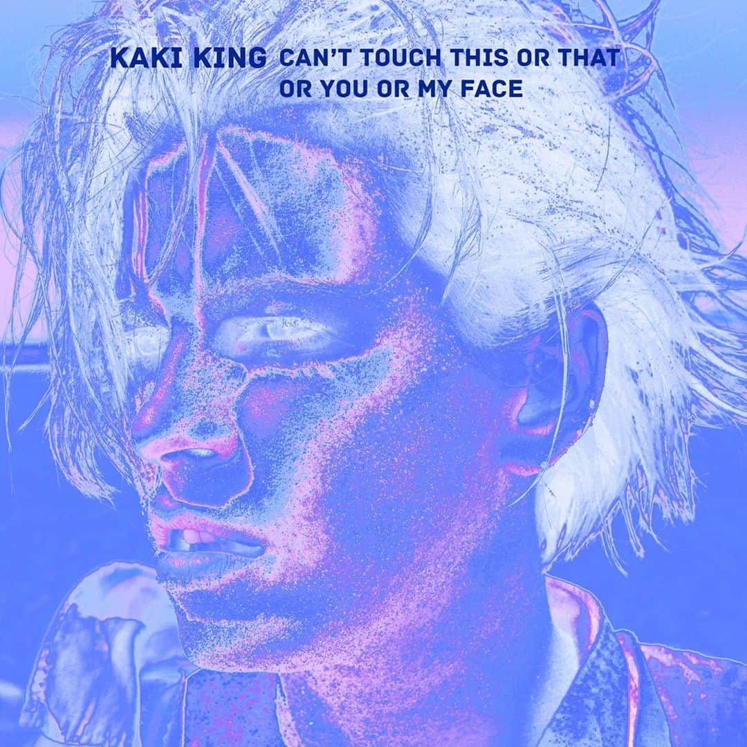 カーキ・キングのインスタグラム：「Can't Touch This or That or You or My Face. New single and PSA reminder out on all platforms--link in bio. New album coming October 23 for all your 2020 disassociating needs.」