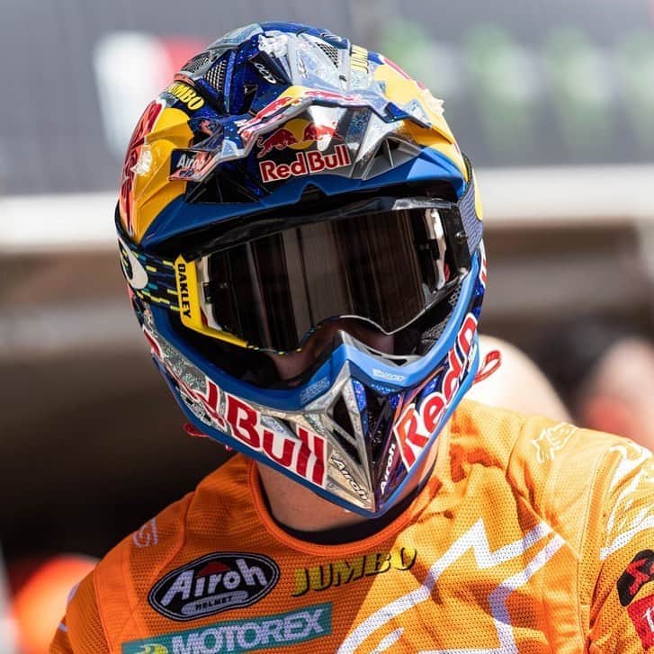 Racer X Onlineさんのインスタグラム写真 - (Racer X OnlineInstagram)「Jeffrey Herlings to Sit Out Remainder of 2020 @MXGP Season 🙁 The Red Bull KTM rider announced on Instagram his neck and back are fully healed but he will undergo foot surgery. Read more on @RacerXOnline 🔗 LINK IN BIO」10月10日 2時41分 - racerxonline