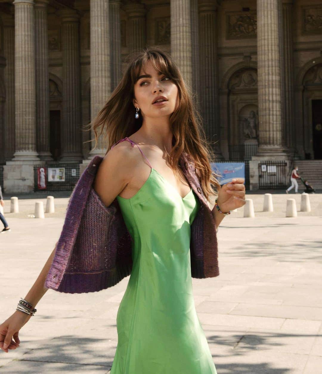 ダニジョーのインスタグラム：「Ombré on the go 🍬 @maralafontan in our grass slip and new knit cardigan 💚 #dannijogirls」