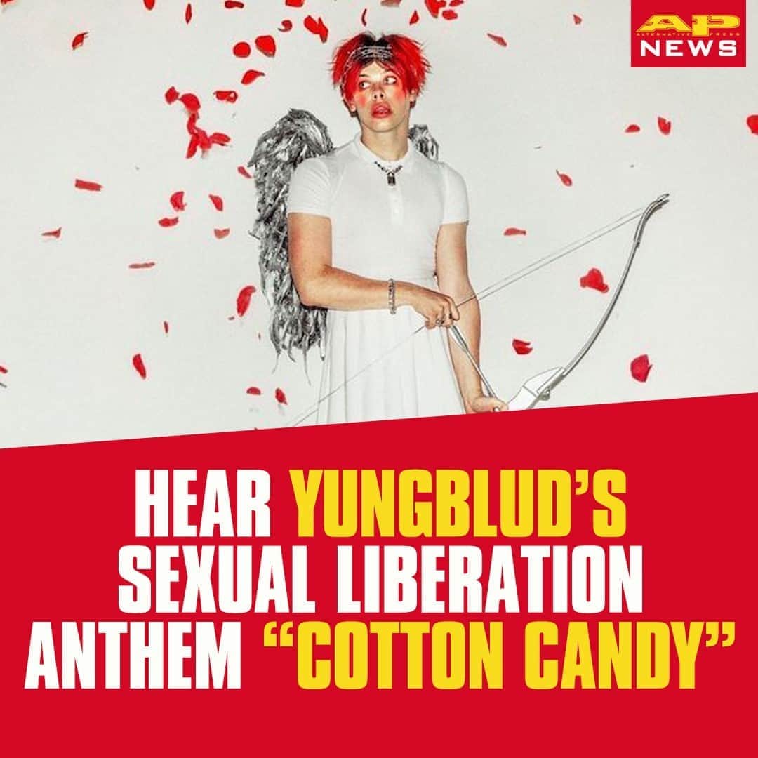 Alternative Pressさんのインスタグラム写真 - (Alternative PressInstagram)「LISTEN: @yungblud is offering another glimpse into his new album ‘Weird!’ with the sugary sweet sexual liberation anthem “cotton candy”⁠ LINK IN BIO⁠ .⁠ .⁠ .⁠ #yungblud #cottoncandy #yungbludcottoncandy #altpress #alternativepress」10月10日 3時30分 - altpress