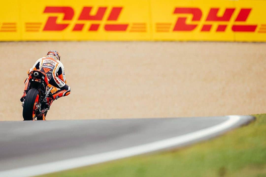 レプソル・ホンダのインスタグラム：「Send it 📨 ⠀⠀⠀⠀⠀⠀⠀⠀⠀ #FrenchGP #MotoGP #SB6 #StefanBradl #Repsol #Honda #RepsolHonda #HRC #RC213V #ThePowerOfDreams #Racing #Motorcycle #Team #OneHeart」