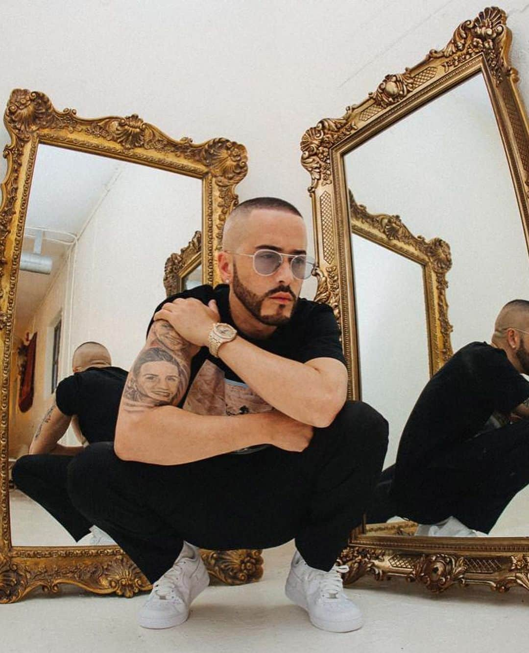 ヤンデルさんのインスタグラム写真 - (ヤンデルInstagram)「@contrastmagny」10月10日 4時07分 - yandel