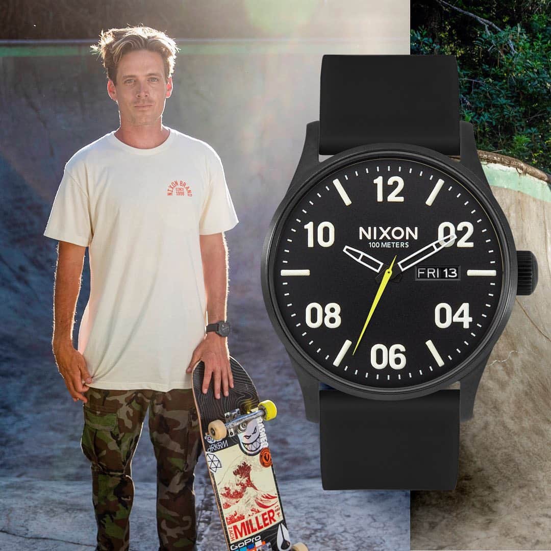 ニクソンのインスタグラム：「Zach Miller x Nixon Custom Shop  Zach’s custom design is a nod to the classics with a twist of modernism. Tied together with a silicone band, his watch has the durability to keep up with his everyday adventures.  Shop Zach’s exclusive design or build your own at www.nixon.com/custom-watches  *Only available in North America*  #Nixon #CustomWatches #ZachMiller」