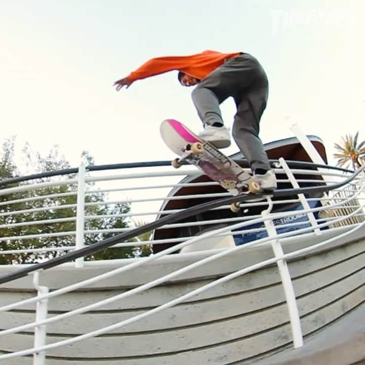 スラッシャーのインスタグラム：「👉🏾 @alexis_sm4l has unlocked the next level 📈 New @sk8mafia part playing on all Thrasher channels 📡」