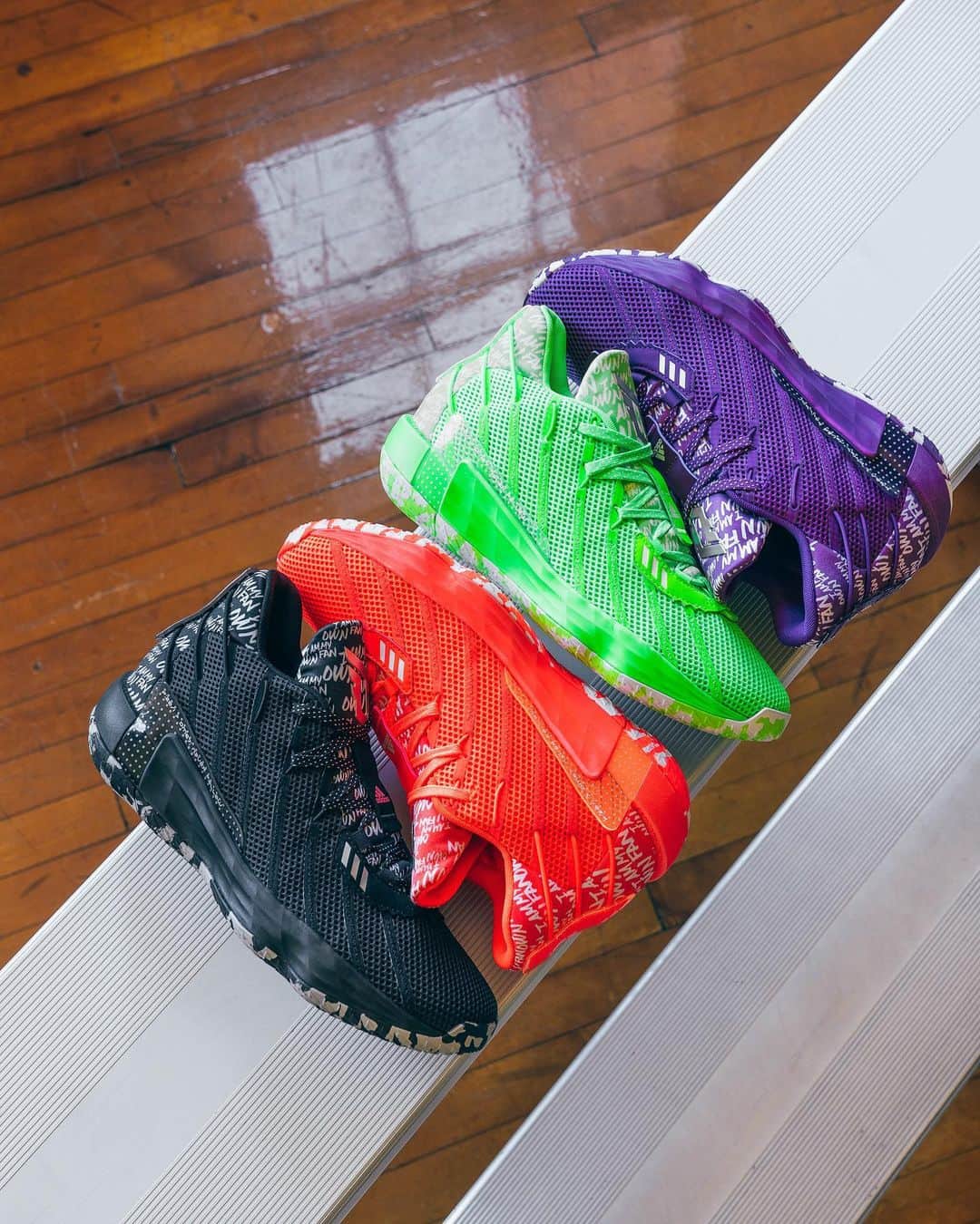 デイミアン・リラードのインスタグラム：「The “I Am My Own Fan” pack of colorways of my #Dame7 is now out. Hit the link in my bio to get yours. I see way too many people worried about what others think of them. If you’re locked in on your goals and confident in the work you’ve put in, it shouldn’t matter what anyone else thinks. @adidashoops #IAmMyOwnFan #createdwithadidas #YKWTII ⌚️」