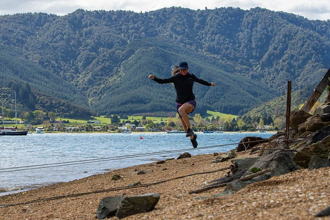 マックパックさんのインスタグラム写真 - (マックパックInstagram)「The year of adventures and misadventures. A reminder on this #WorldMentalHealthDay to look after your physical wellbeing, which goes hand-in-hand with your mental wellbeing. Both need attention and deliberate, regular practice 🧡🌿 #outsideisbetter #naturetherapy #mentalfitness #mentalwellbeing . . . 📸 feat Natalie Gallant @trailrun_physio」10月10日 6時00分 - macpac