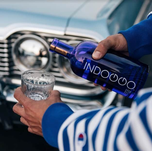 スヌープ・ドッグさんのインスタグラム写真 - (スヌープ・ドッグInstagram)「My @indoggogin is available in California now #LinkInBio 🌴」10月10日 6時15分 - snoopdogg