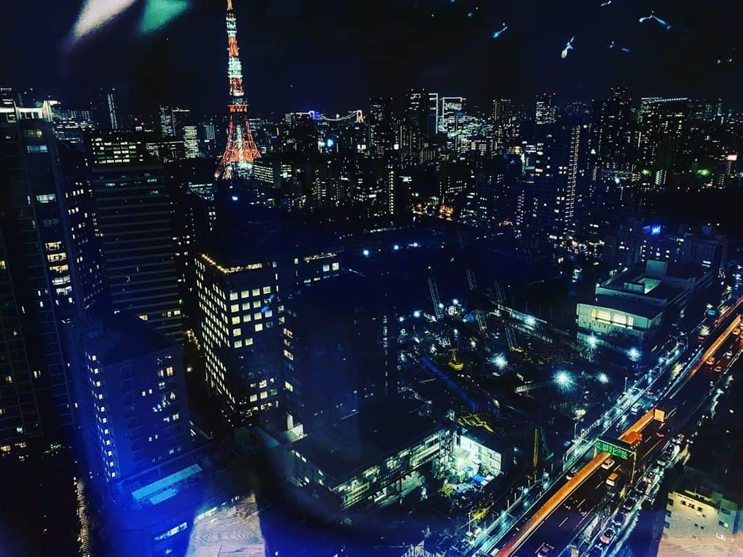 千葉翔也さんのインスタグラム写真 - (千葉翔也Instagram)「仕事で行ったビルが豪華だった🌃」10月10日 15時56分 - shoya_chiba_official