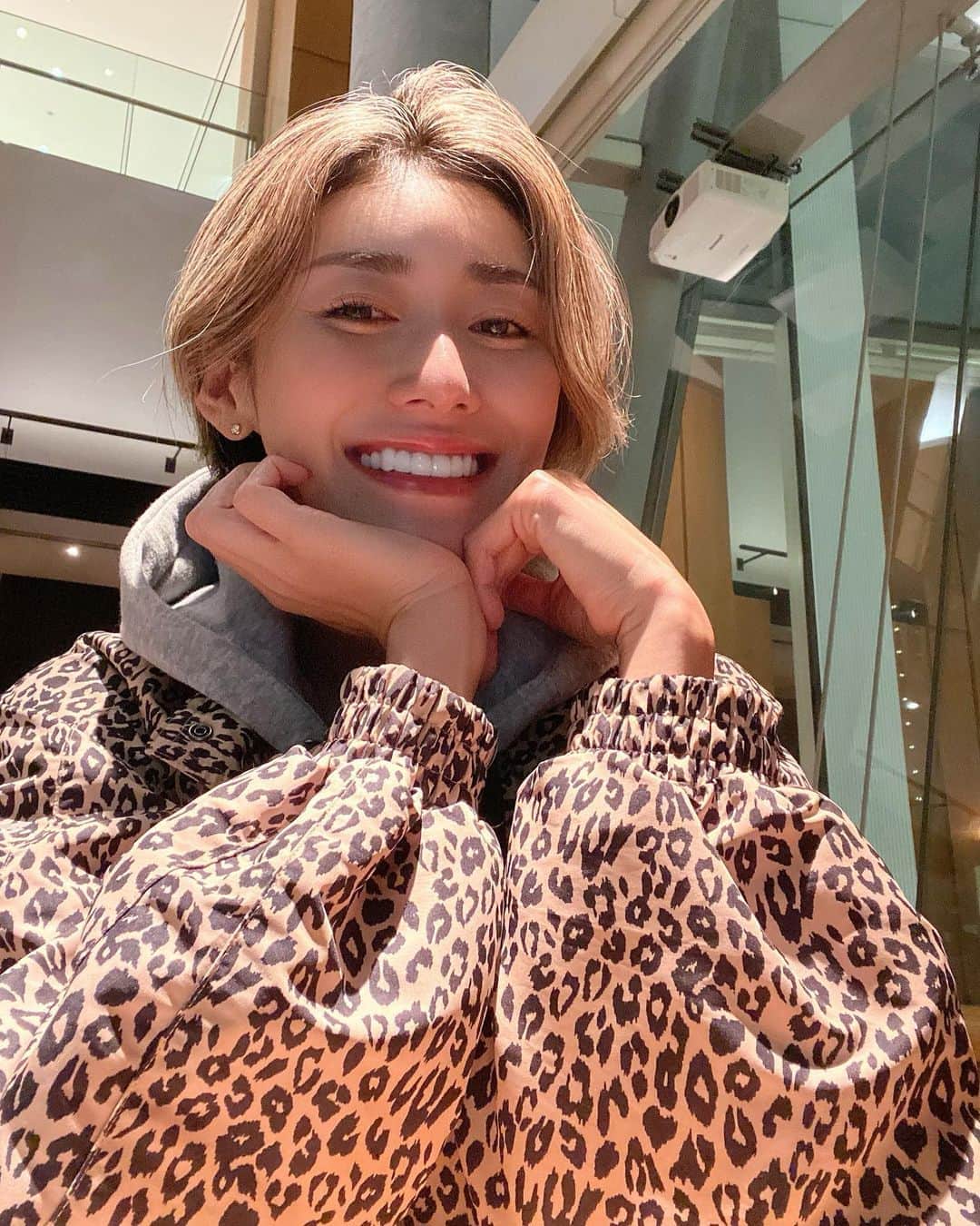 &mのインスタグラム：「昨日のライブも皆楽しい時間をありがとうございましたー😄✨」