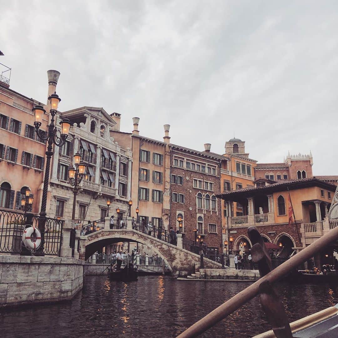 増田愛里菜のインスタグラム：「. . . . #gondola  #venetiangondola」