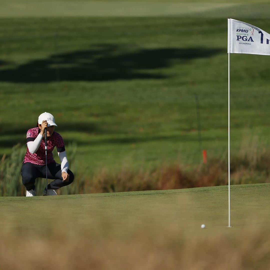 ケリー・タンさんのインスタグラム写真 - (ケリー・タンInstagram)「Weekend Focus 👀 @kpmgwomenspga Love my 7-day work weeks!! 👊🏻🇲🇾 R3: 9:39am EST.  . . . #myteam #teamtan #teamjl #jlindeberg #dresstoimpress #gotime #malaysia」10月10日 9時53分 - kellytan33