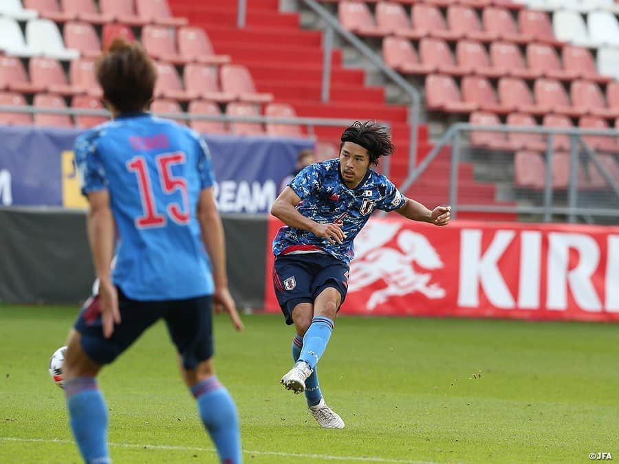 日本サッカー協会さんのインスタグラム写真 - (日本サッカー協会Instagram)「【Match Photo③📸】  国際親善試合 ⌚10/9（金）21:00KO（日本時間） 🆚カメルーン🇨🇲 📍Stadion Galgenwaard  【LINE-UP】 GK 12 #権田修一 DF 16 #冨安健洋 19 #酒井宏樹 20 #安西幸輝 22 #吉田麻也 MF 4 #中山雄太 7 #柴崎岳 8 #原口元気 10 #南野拓実 11 #堂安律 FW 15 #大迫勇也  (SUB) GK 1 #川島永嗣 23 #シュミットダニエル DF 2 #植田直通 3 #室屋成 13 #板倉滉 21 #菅原由勢 MF 6 #遠藤航 9 #鎌田大地 14 #伊東純也 17 #久保建英 25 #三好康児 FW 24 #鈴木武蔵  監督 #森保一  ⇒NEXT MATCH ⌚10/13（火）23:45KO（日本時間） 🆚コートジボワール🇨🇮 📍Stadion Galgenwaard 📺TBS系列　地上波にて全国生中継／CS・TBSチャンネル2にて録画放送  #daihyo #jfa #SAMURAIBLUE #新しい景色を2022」10月10日 10時54分 - japanfootballassociation