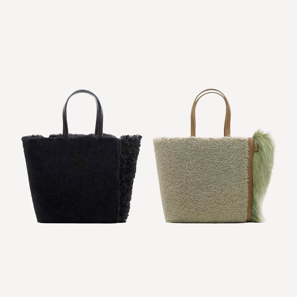 のインスタグラム：「持ち歩いても置いておいてもかわいいDi-tote Mini! BlackとSageの2色展開です。  #vasic #di-totemini #ecofur #aw20 #autumn #winter #new #newcollection #totebag #vasicnews」