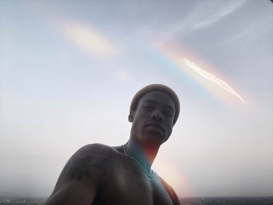 タイタス・マキン・ジュニアのインスタグラム：「I’d like to call this work of art: “Skid marks in the Sky” • • Hope you left a “mark” on your day」
